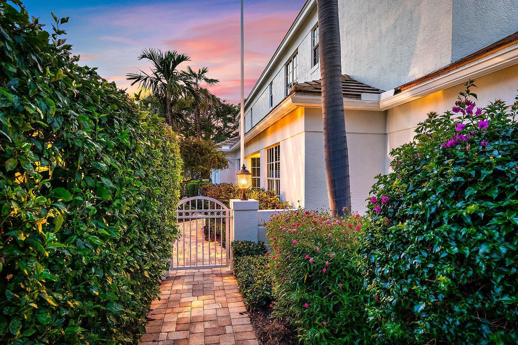 17065 Bay St Jupiter, FL 33477