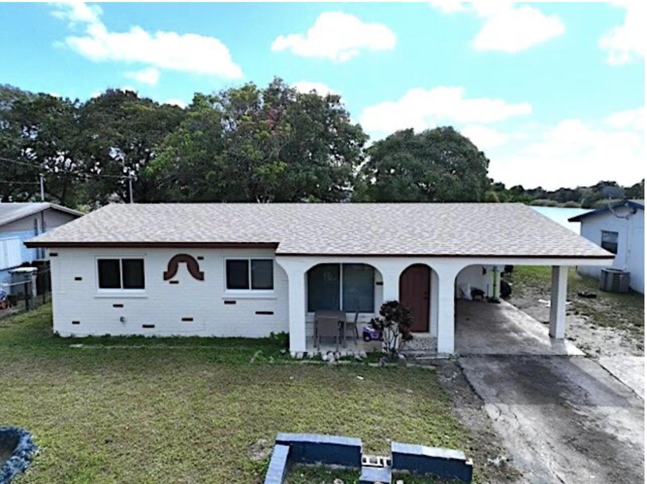 2240 NW 10th Ct