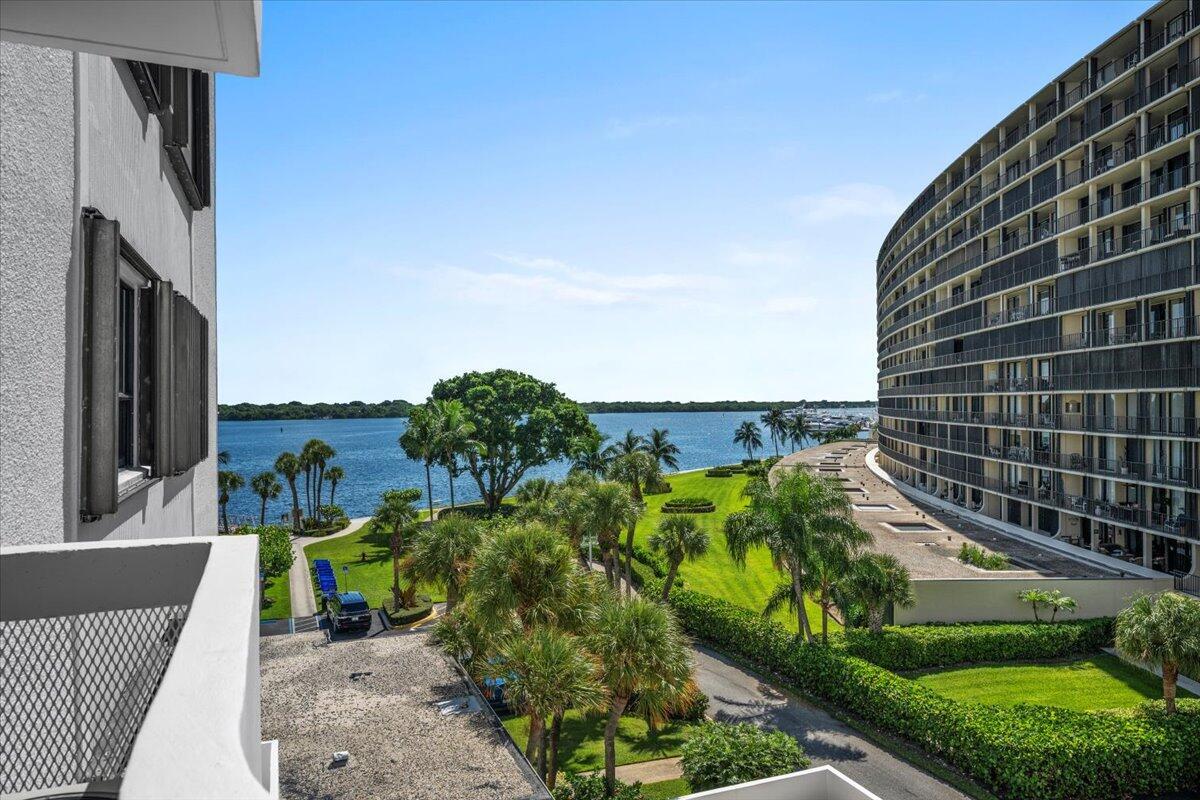 1200 Marine Way #304,North Palm Beach, FL 33408