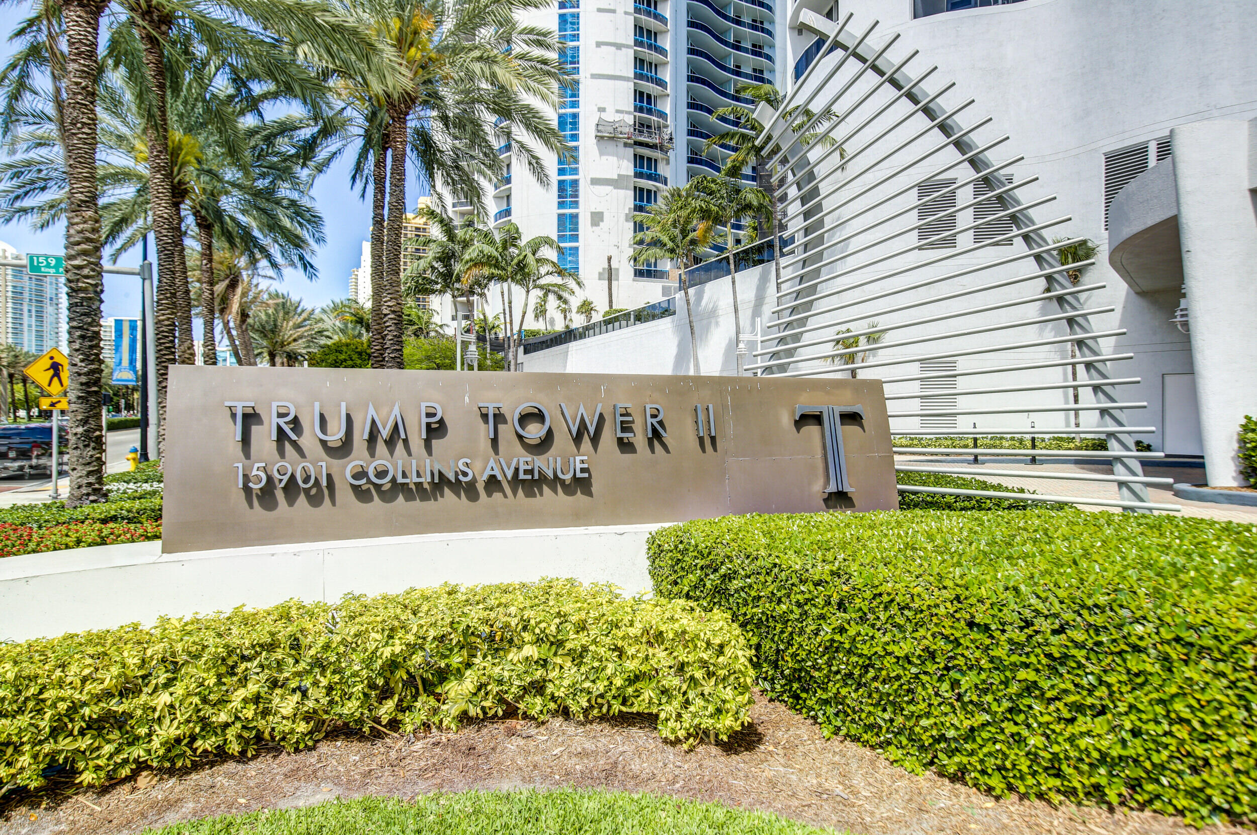 15901 Collins Ave #505