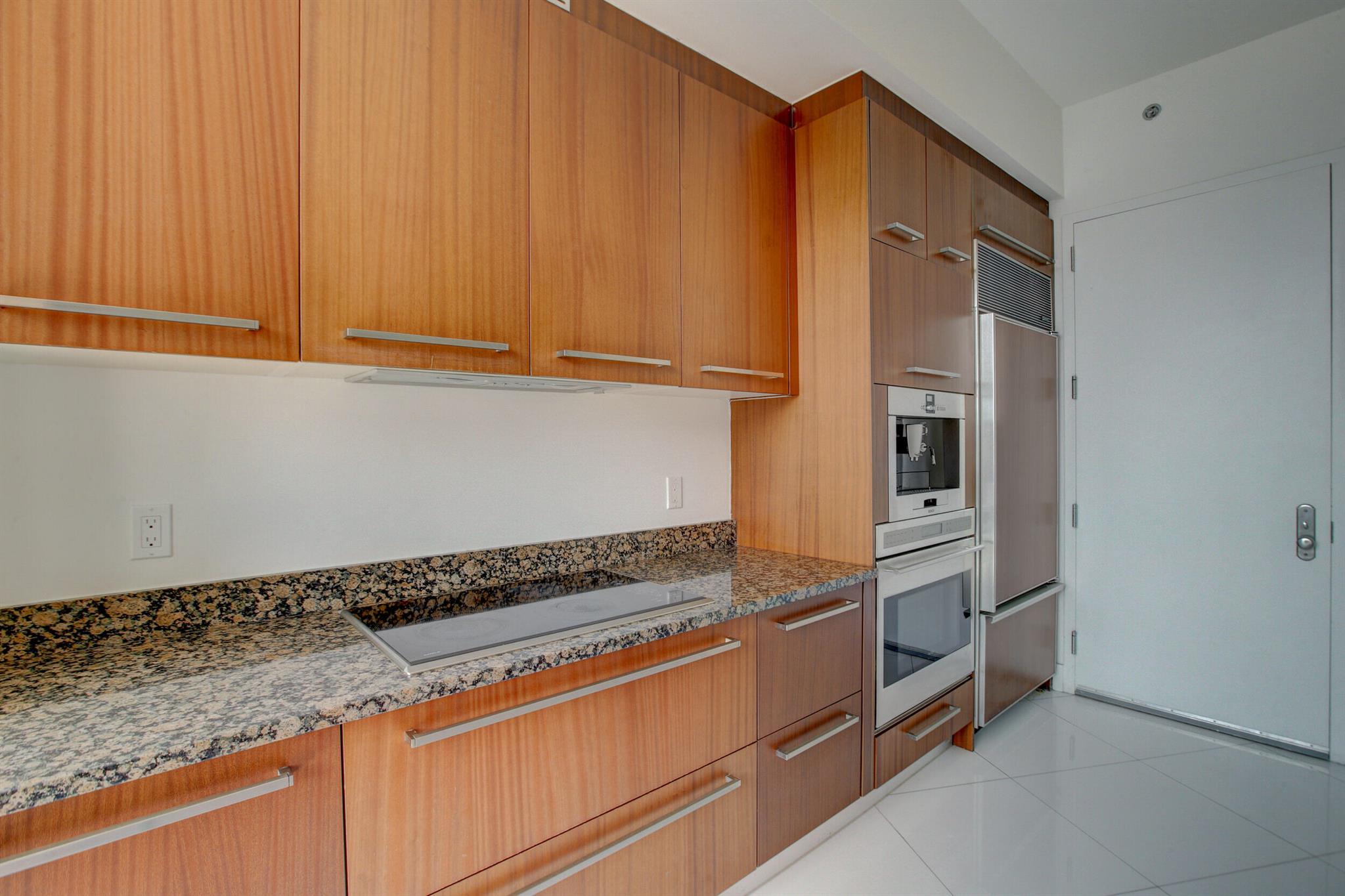 image Tdr Tower Ii Condo9