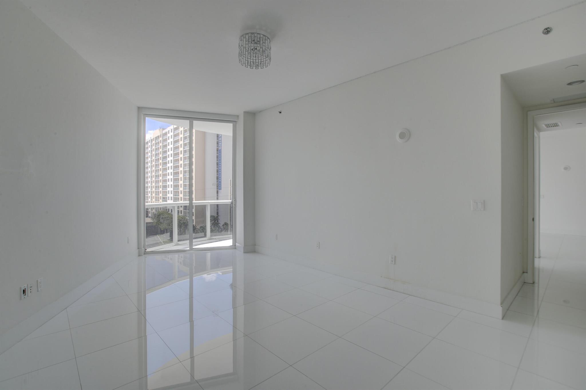 image Tdr Tower Ii Condo15