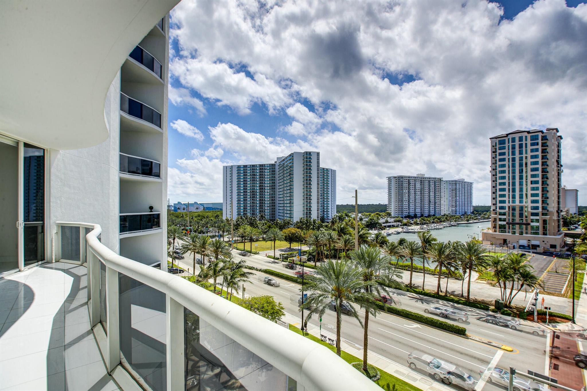 image Tdr Tower Ii Condo24
