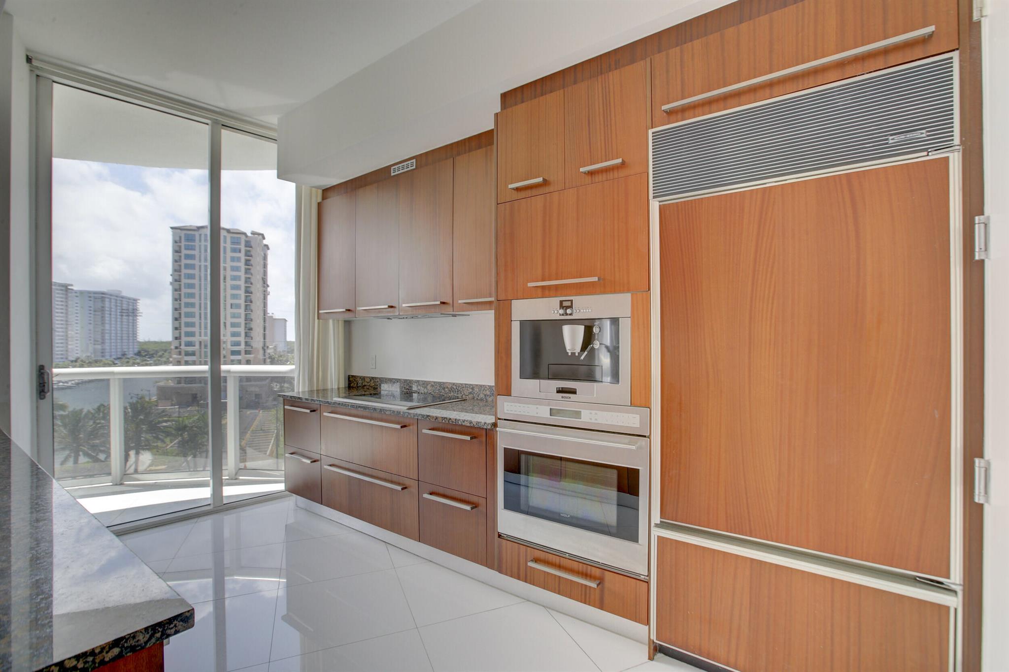 image Tdr Tower Ii Condo7