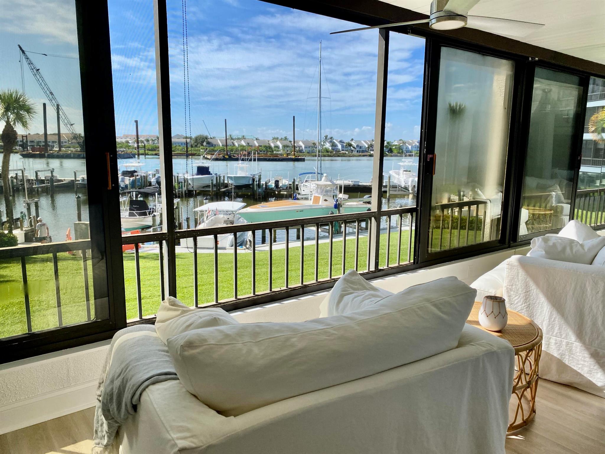 1648 Jupiter Cv Dr #210 Jupiter, FL 33469