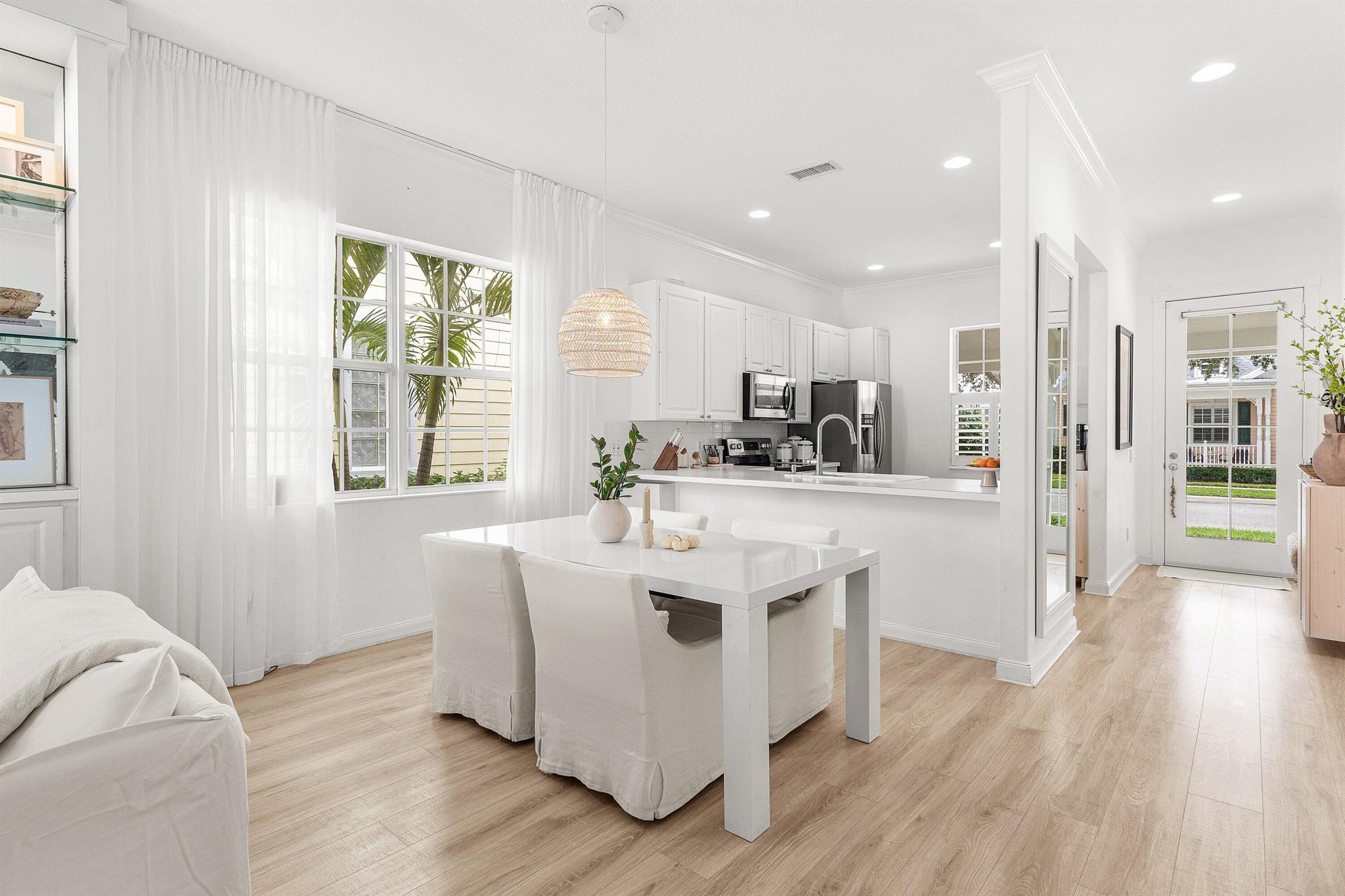 219 New Hvn Blvd Jupiter, FL 33458