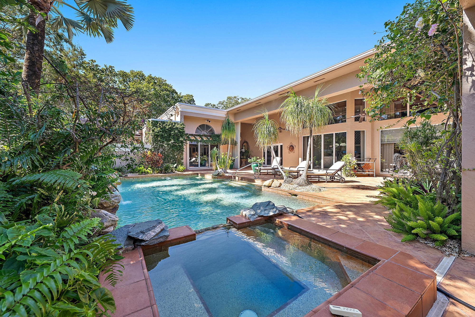 404 Mariner Dr Jupiter, FL 33477