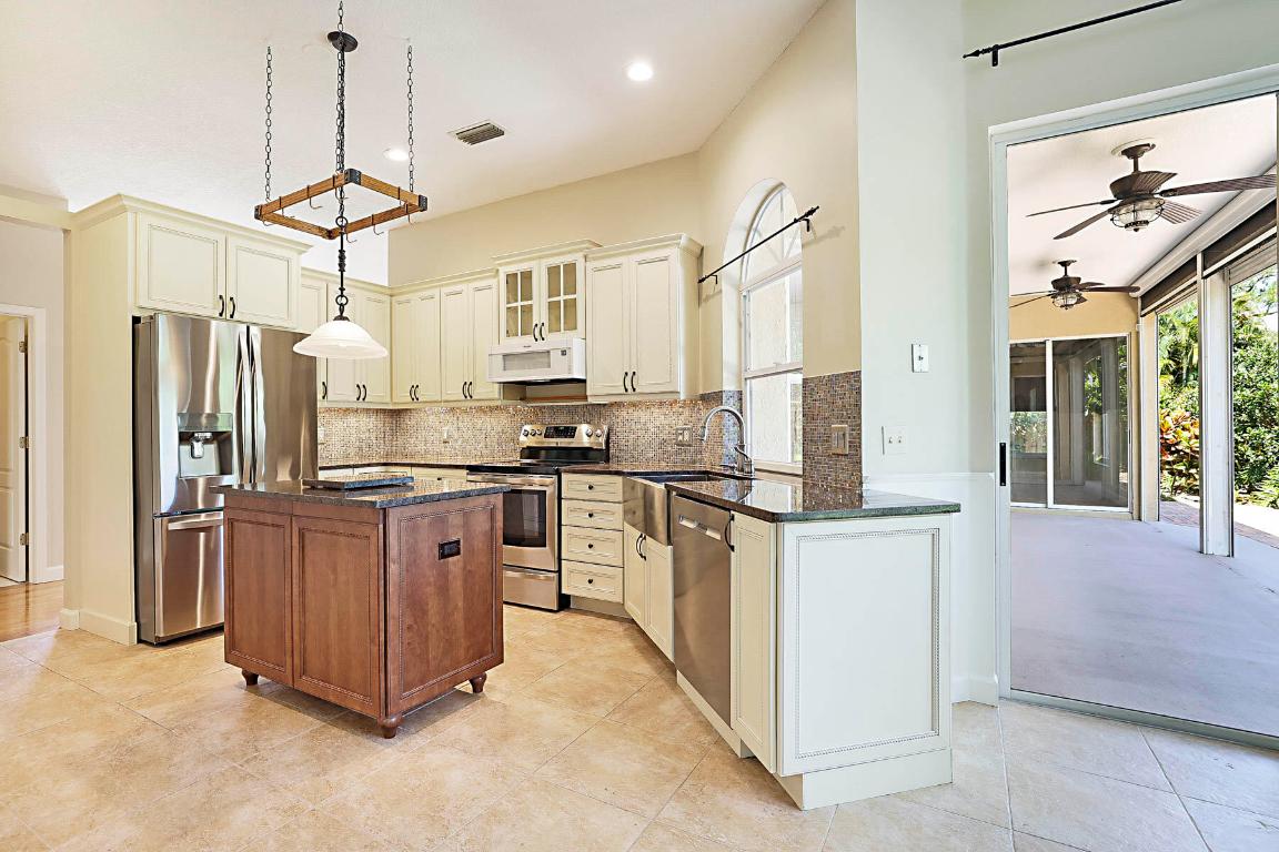 227 Shorewood Way Jupiter, FL 33458