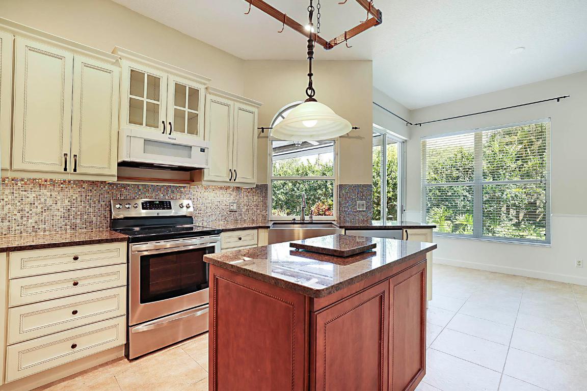 227 Shorewood Way Jupiter, FL 33458
