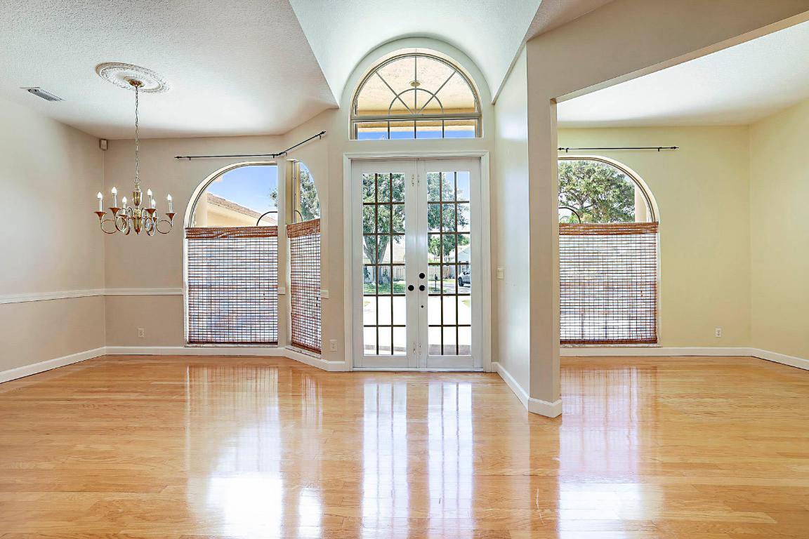 227 Shorewood Way Jupiter, FL 33458