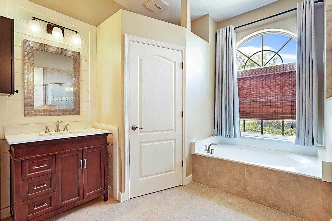 227 Shorewood Way Jupiter, FL 33458