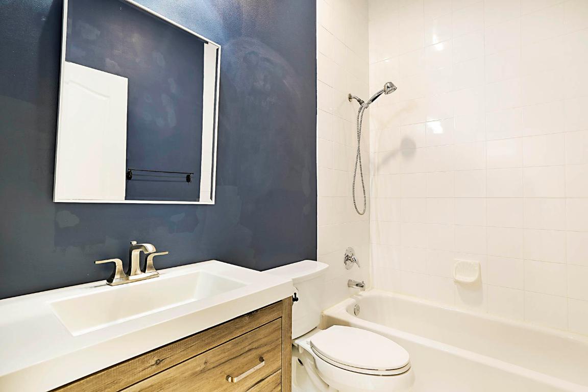 227 Shorewood Way Jupiter, FL 33458