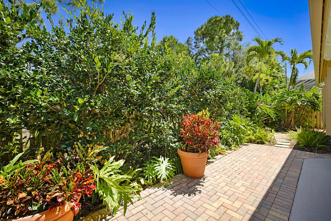 227 Shorewood Way Jupiter, FL 33458