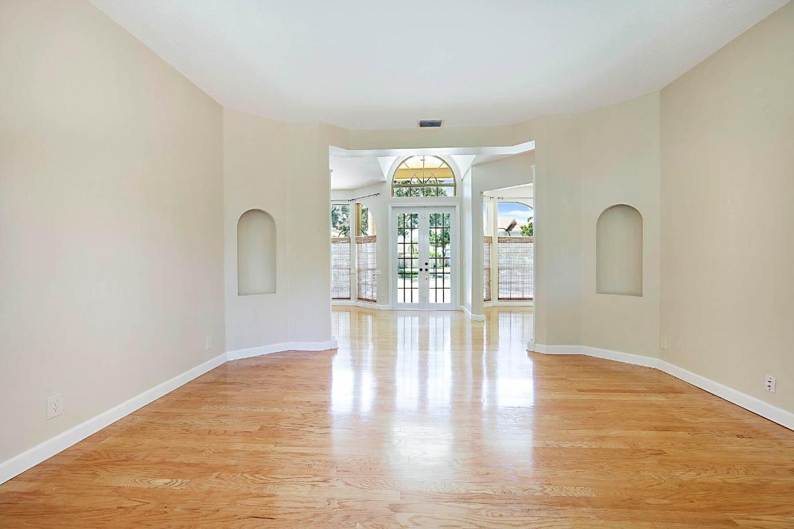 227 Shorewood Way Jupiter, FL 33458