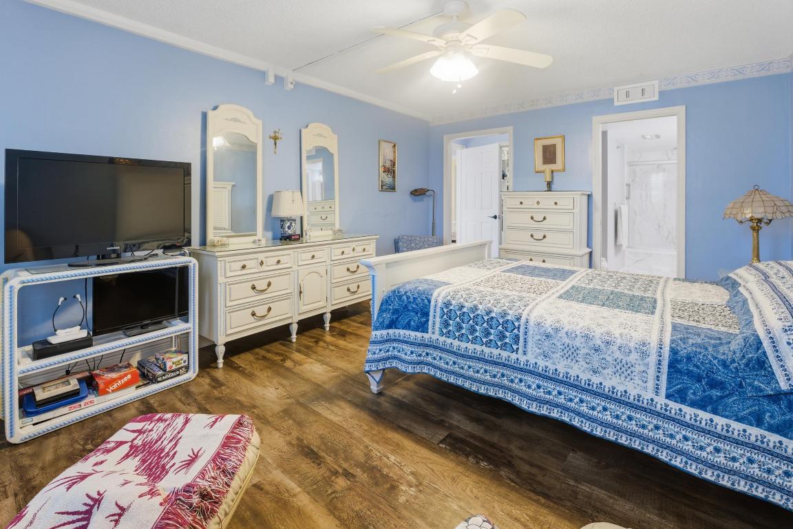 375 Beach #201 Tequesta, FL 33469