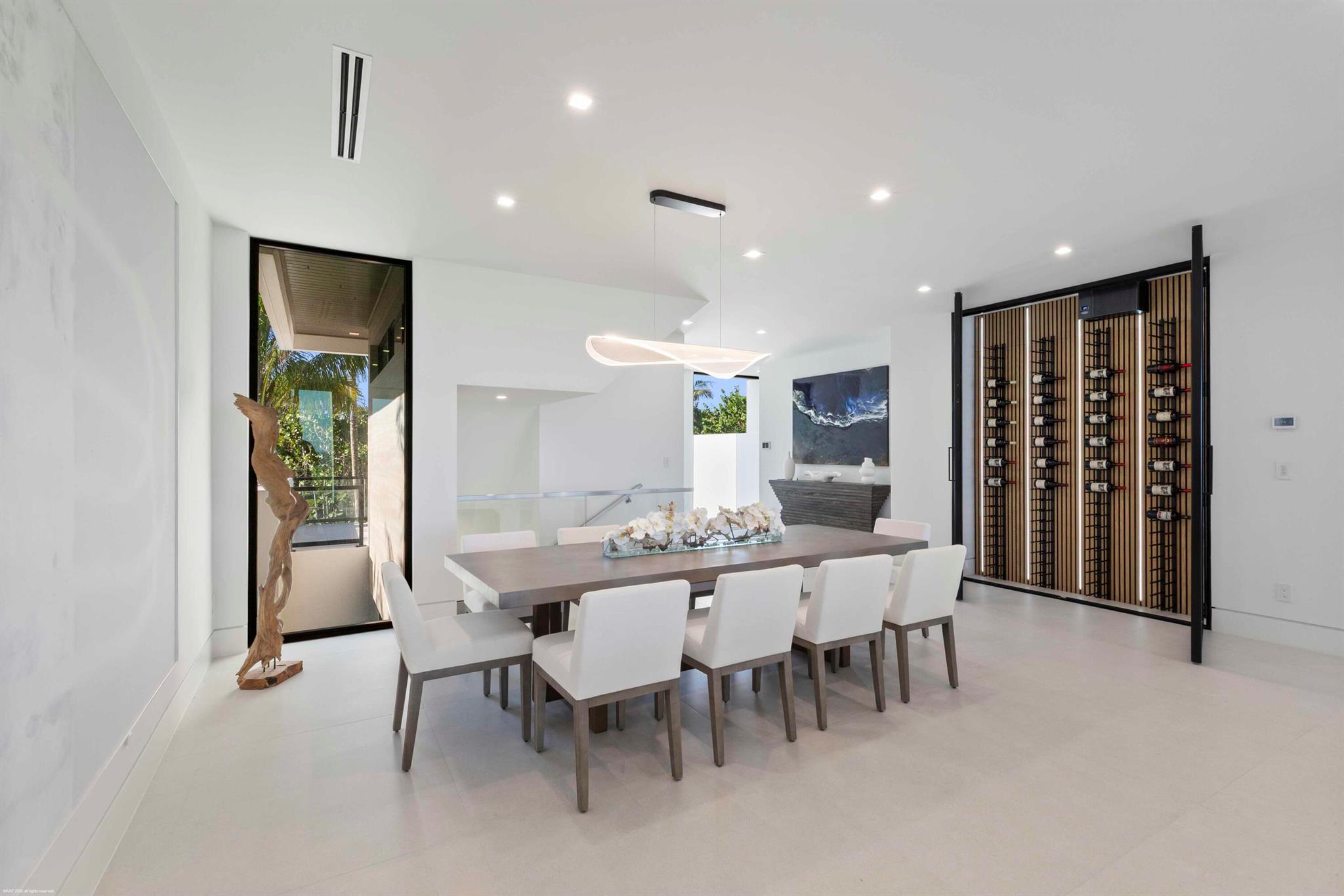 Xxx N Beach Rd Jupiter Island, FL 33455