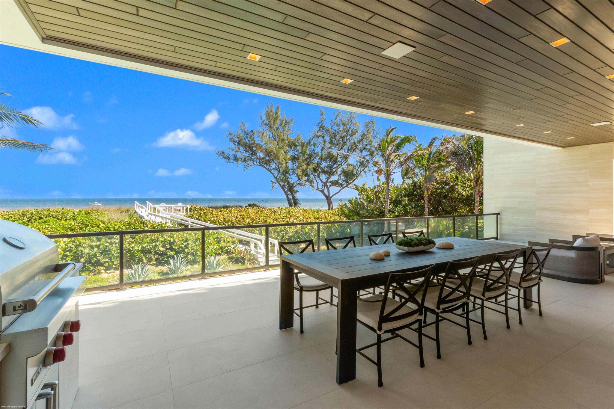 Xxx N Beach Rd Jupiter Island, FL 33455