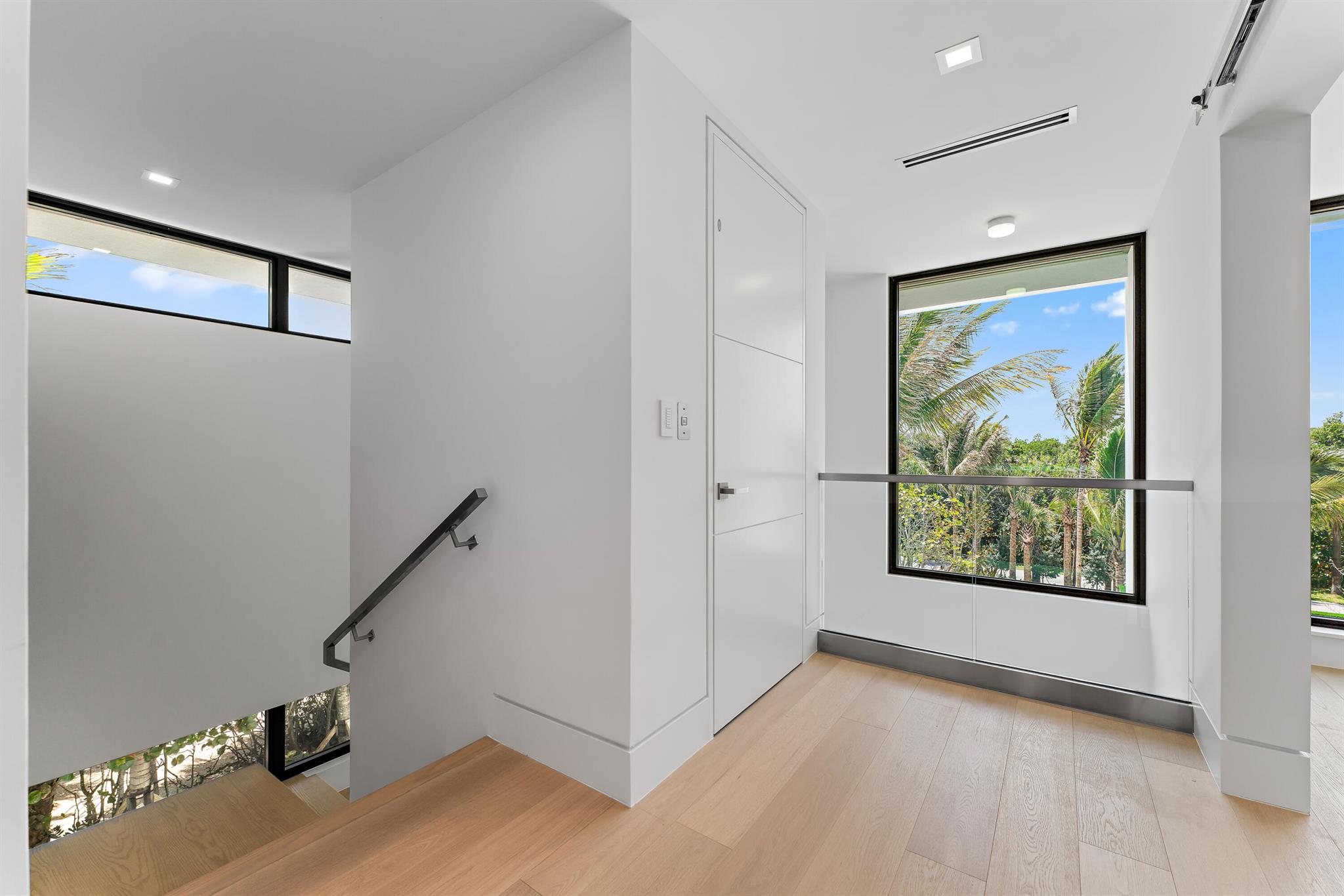 Xxx N Beach Rd Jupiter Island, FL 33455