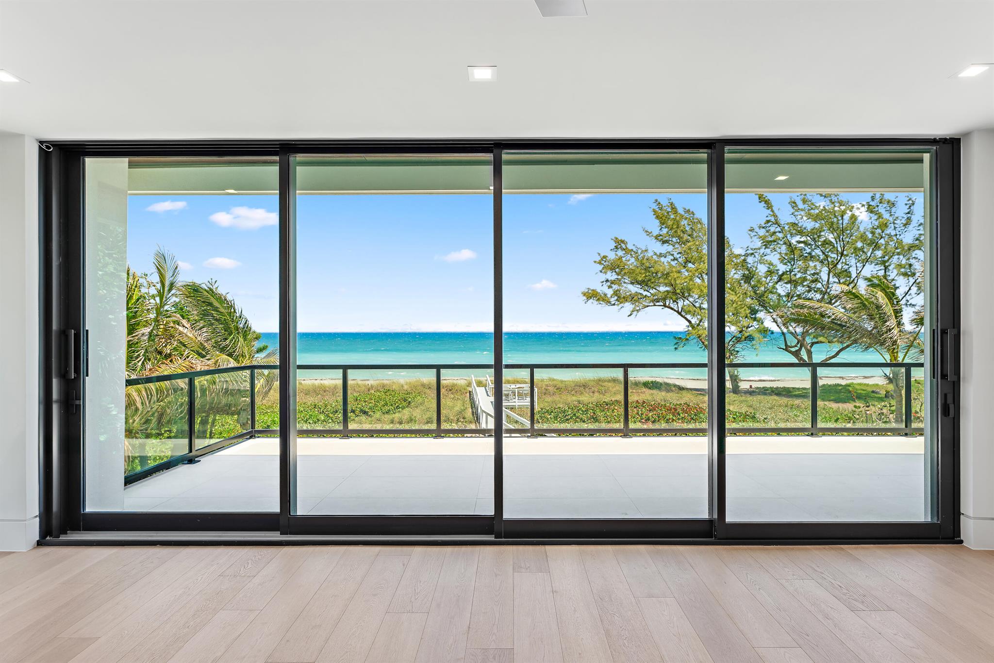 Xxx N Beach Rd Jupiter Island, FL 33455