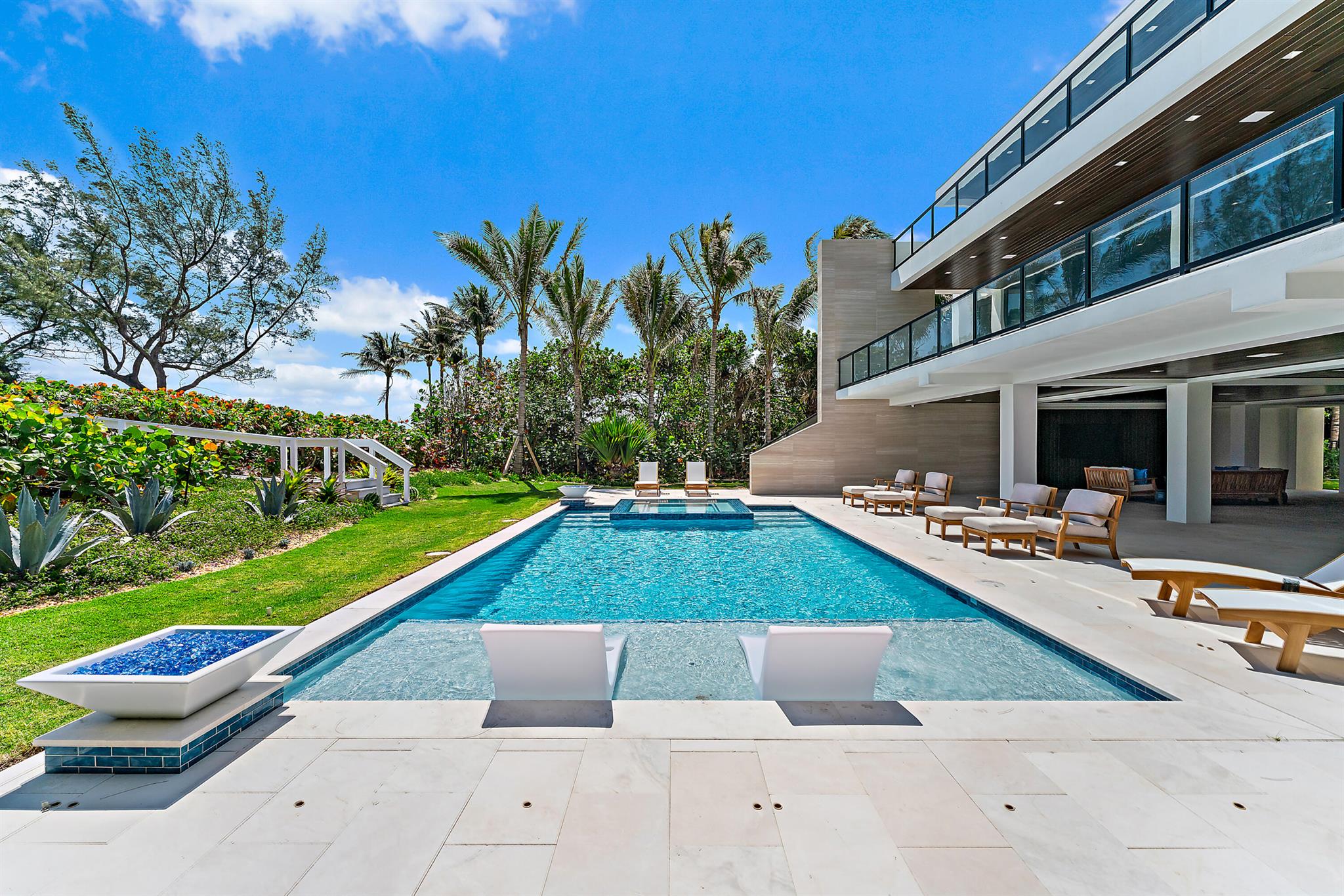 Xxx N Beach Rd Jupiter Island, FL 33455