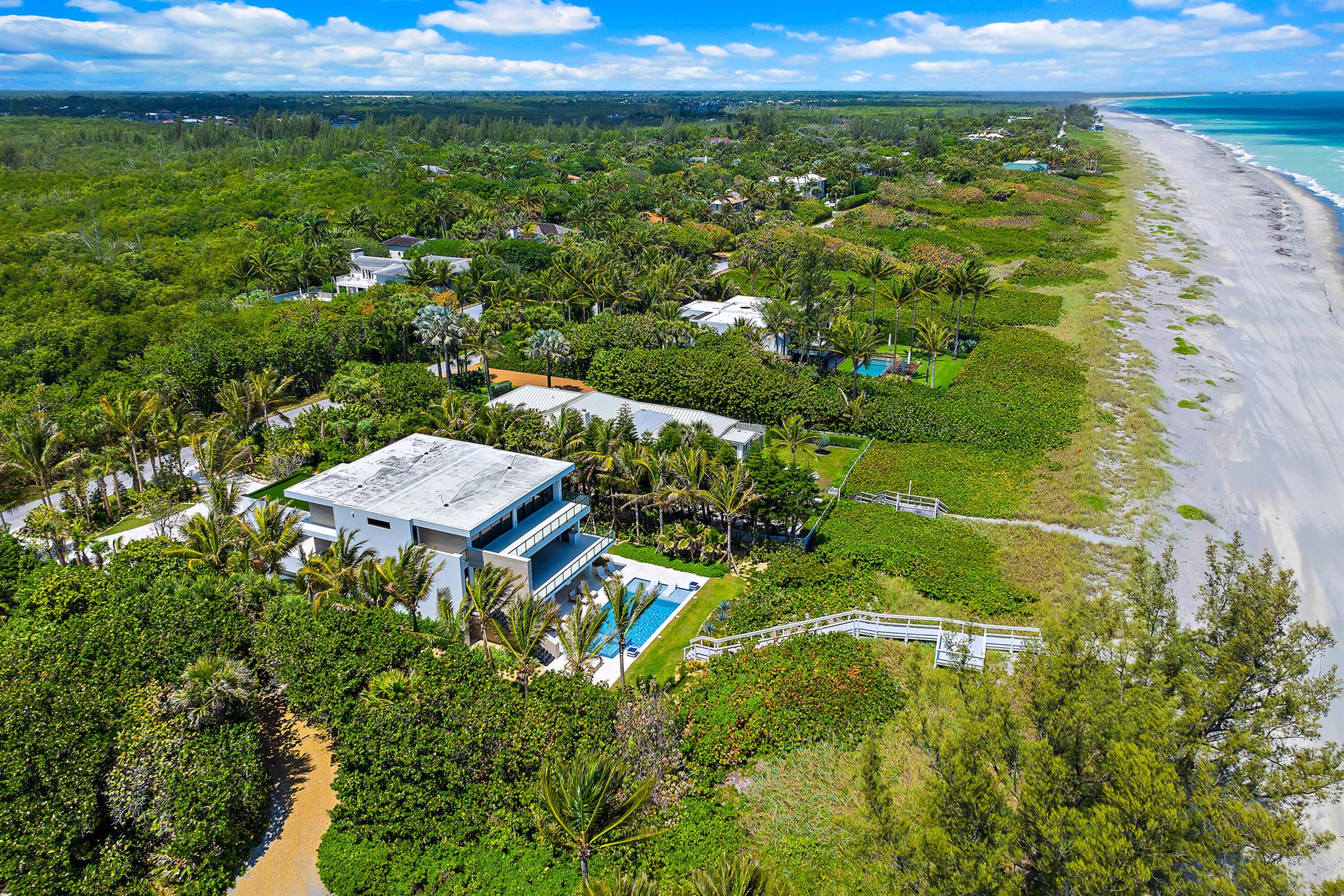 Xxx N Beach Rd Jupiter Island, FL 33455