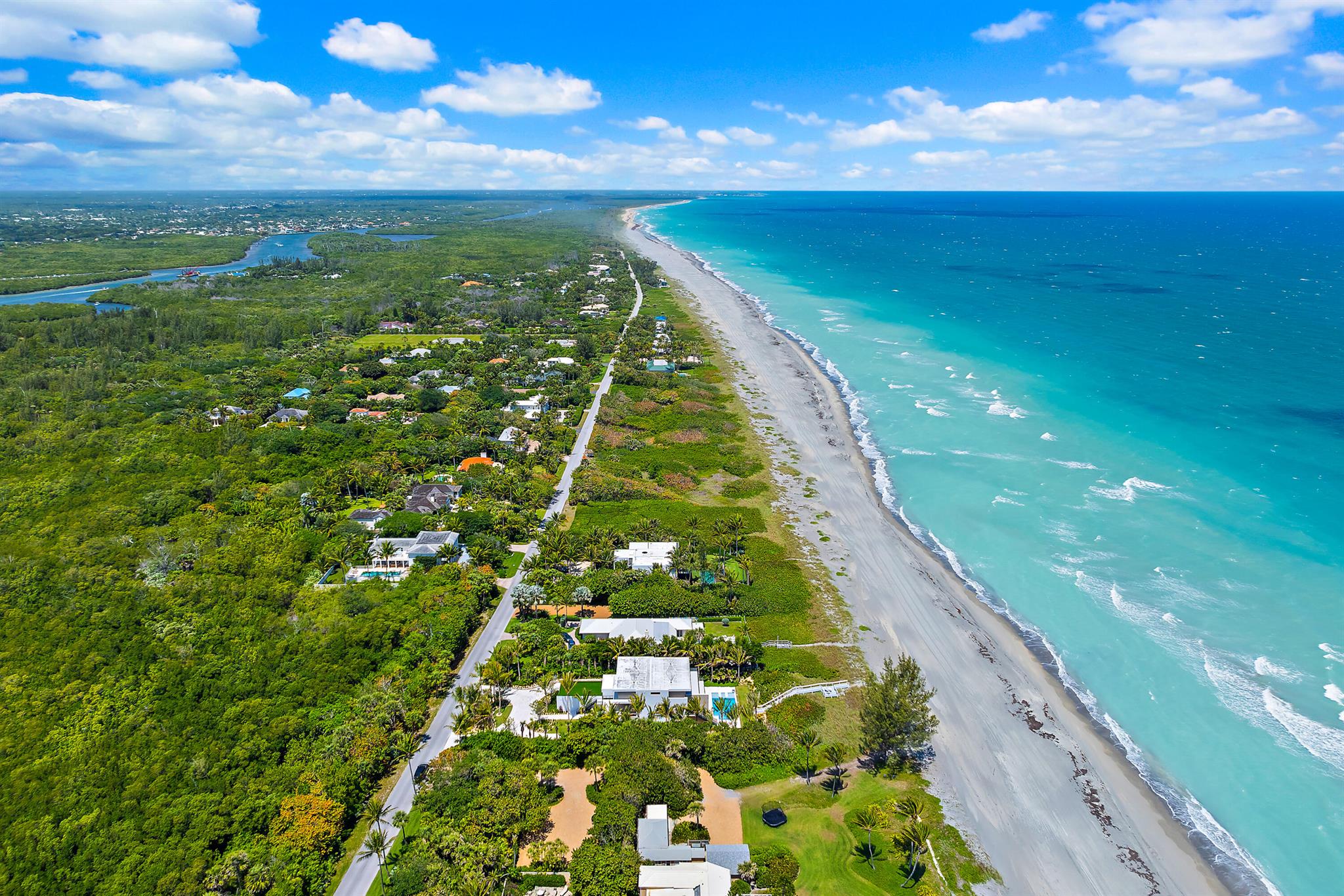 Xxx N Beach Rd Jupiter Island, FL 33455
