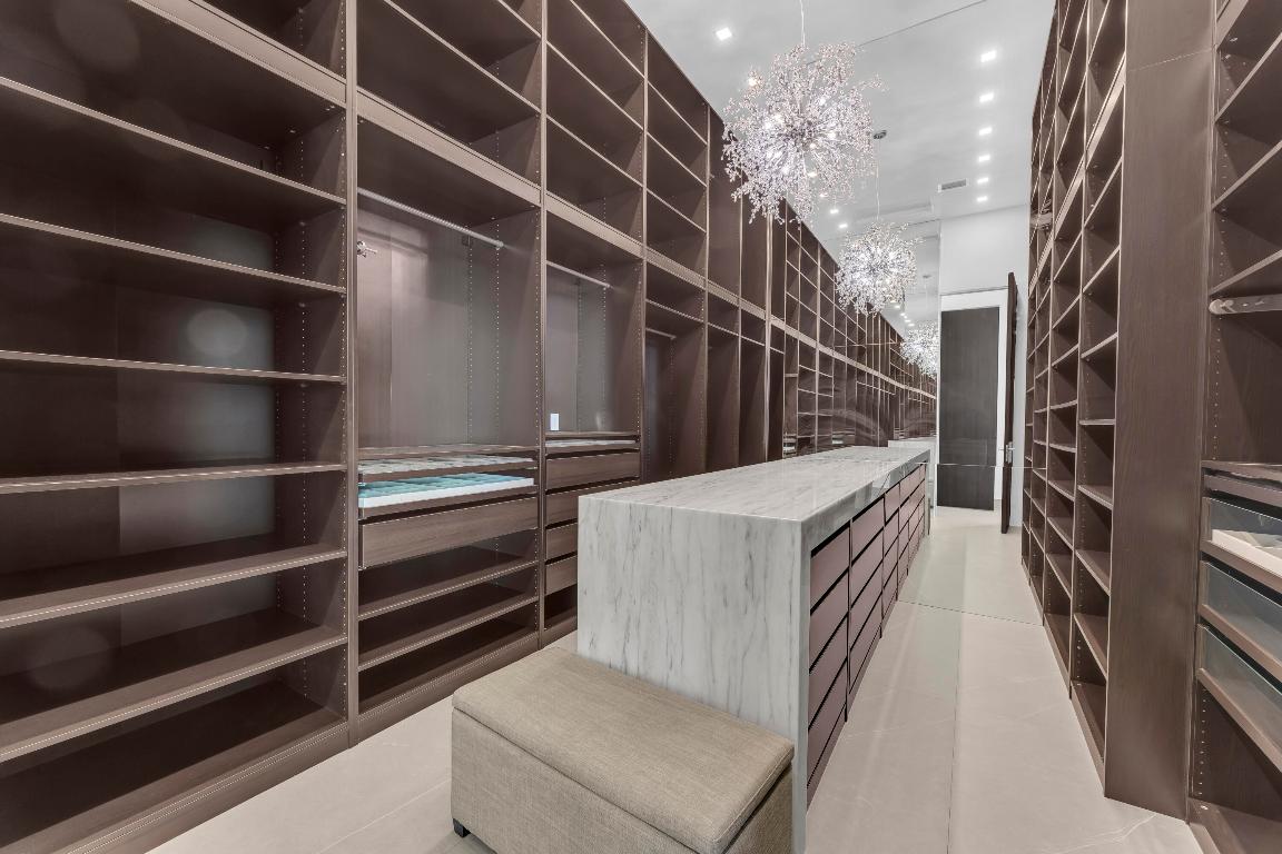 2401 NE 13th Fort Lauderdale, FL 33304