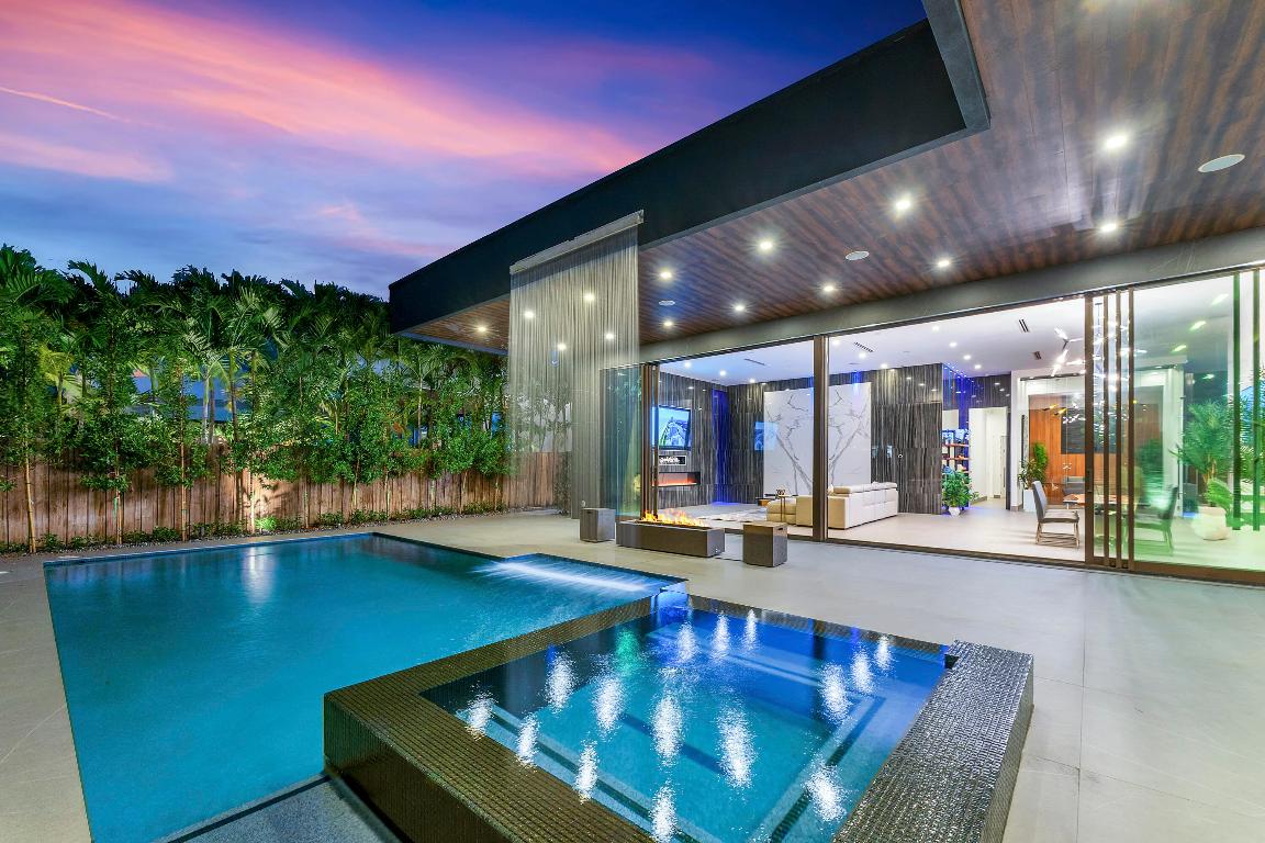 2401 NE 13th Fort Lauderdale, FL 33304