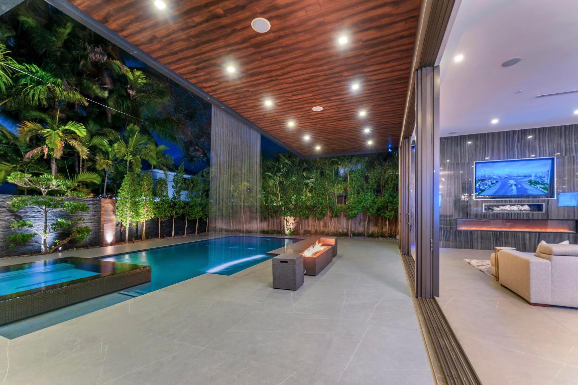 2401 NE 13th Fort Lauderdale, FL 33304