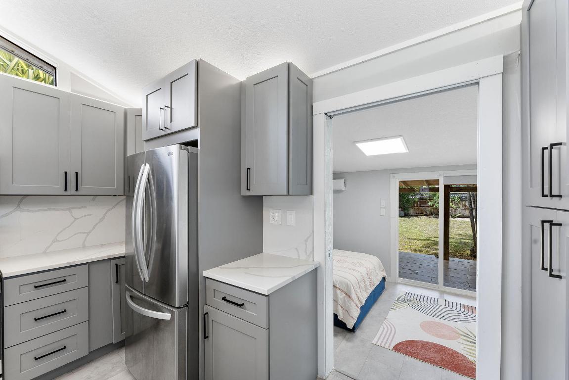 1292 SW 25th Ave Fort Lauderdale, FL 33312