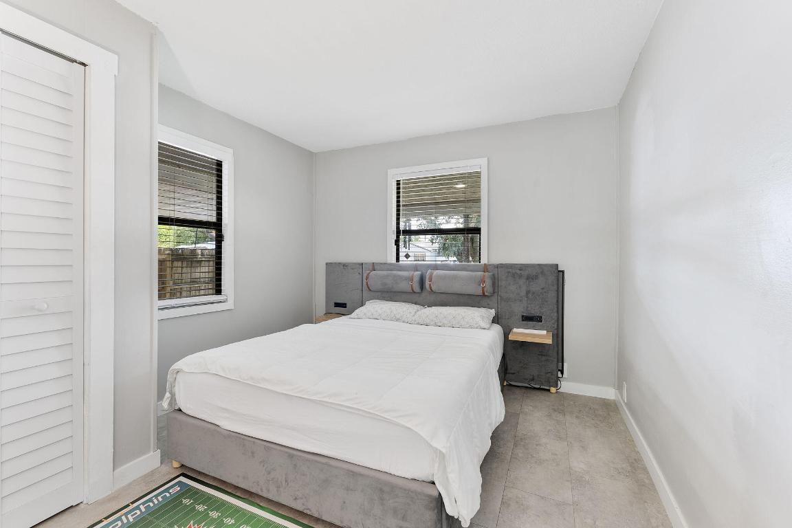 1292 SW 25th Ave Fort Lauderdale, FL 33312