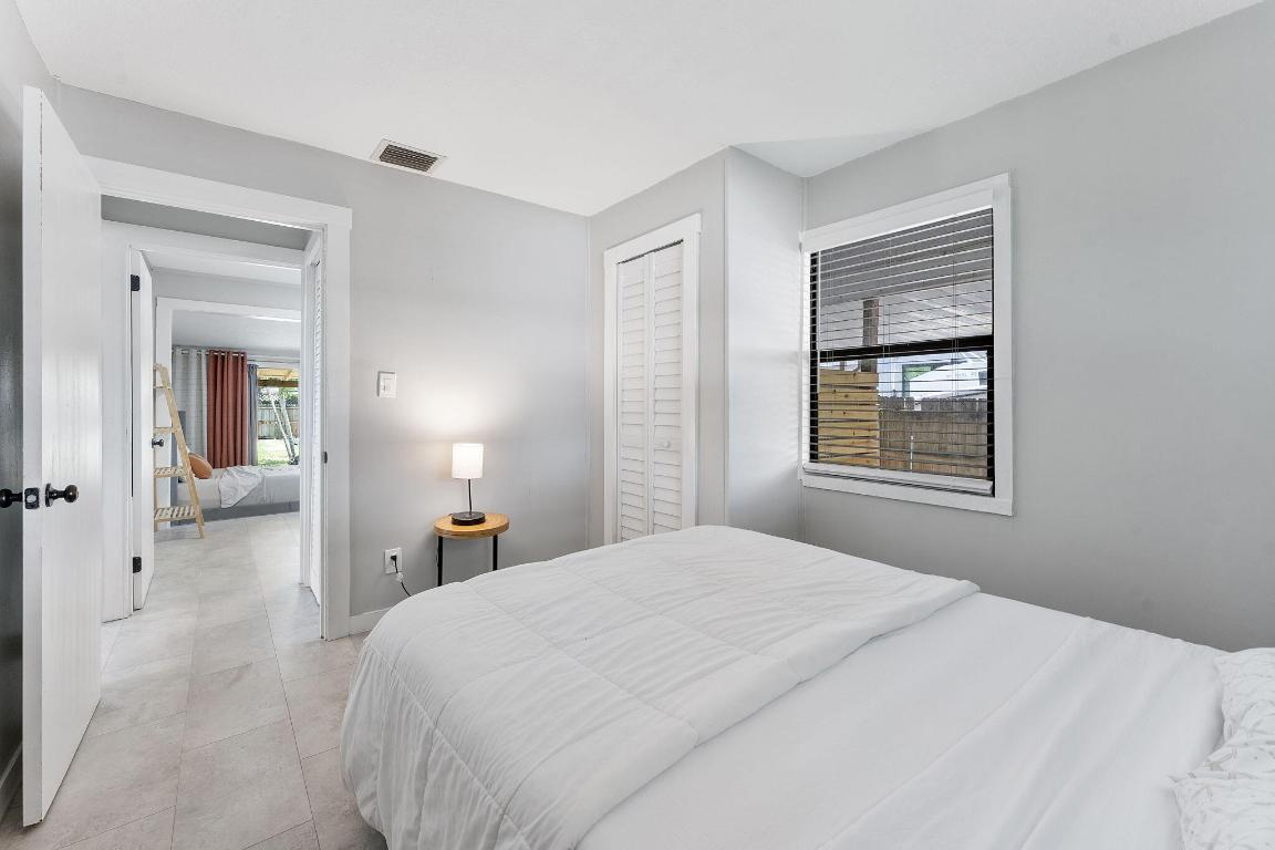 1292 SW 25th Ave Fort Lauderdale, FL 33312