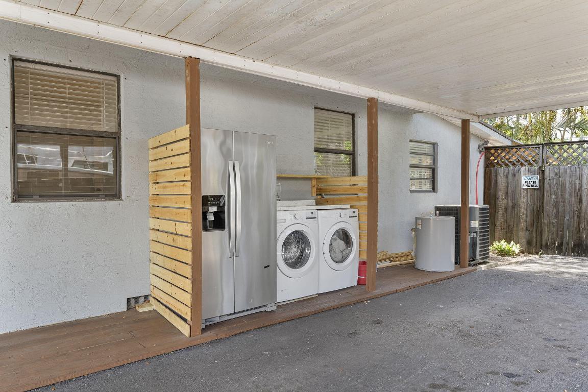 1292 SW 25th Ave Fort Lauderdale, FL 33312