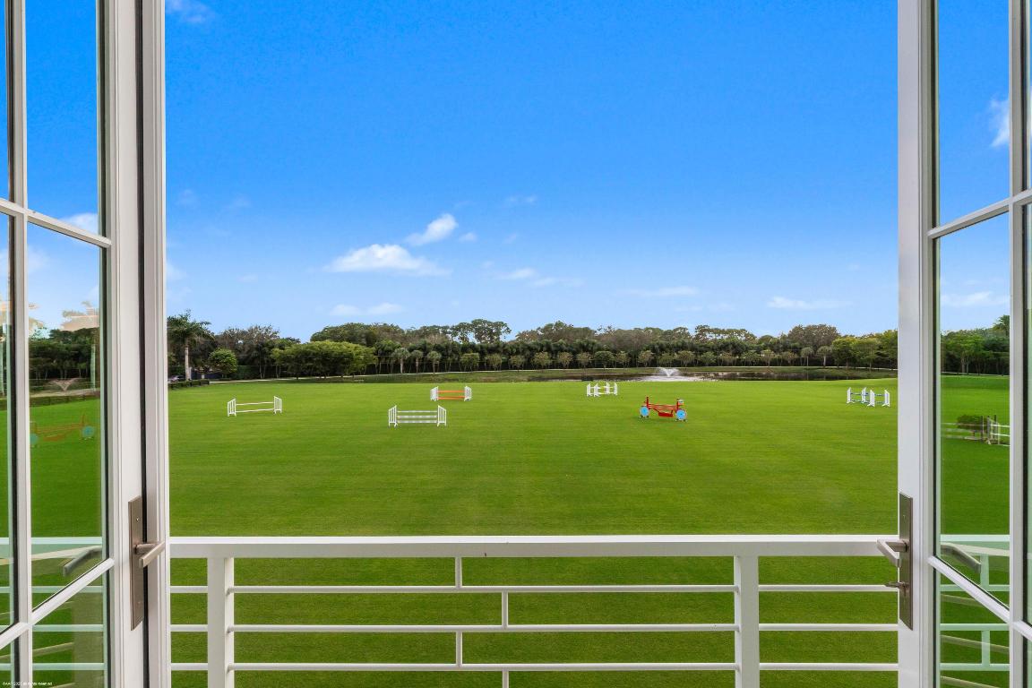 15527 Imperial Pt Ln Wellington, FL 33414