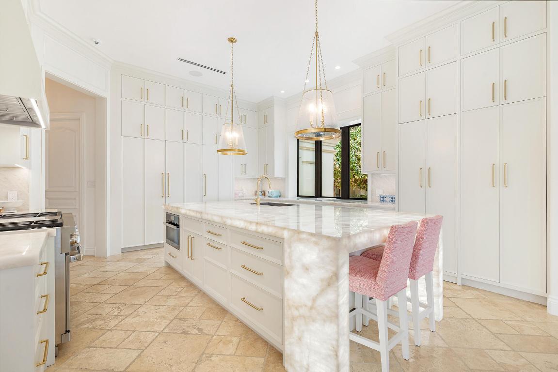 1520 Paslay Manalapan, FL 33462