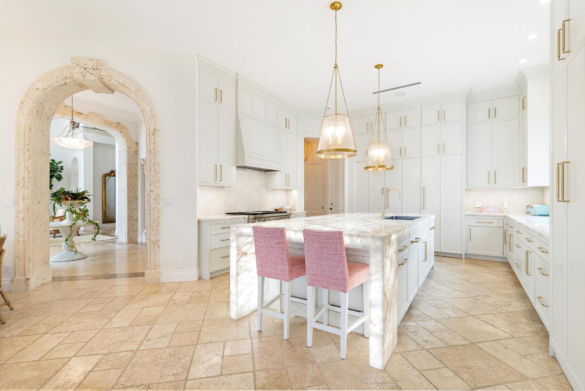 1520 Paslay Manalapan, FL 33462