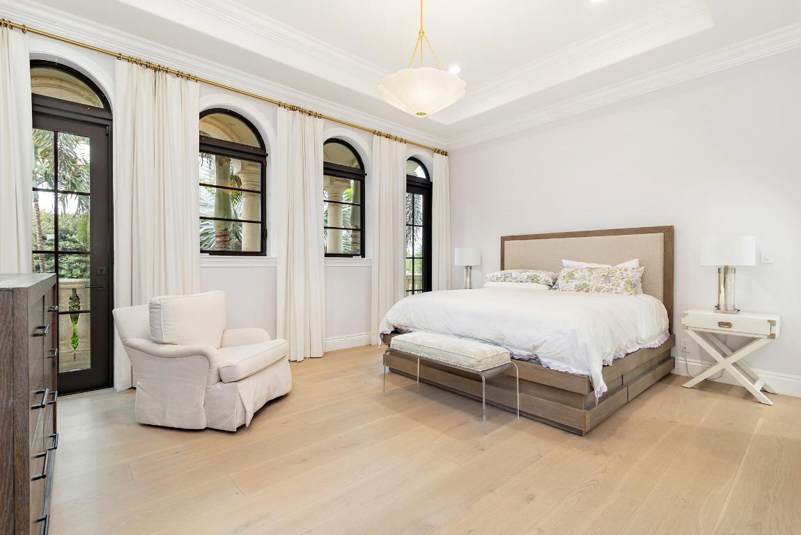 1520 Paslay Manalapan, FL 33462