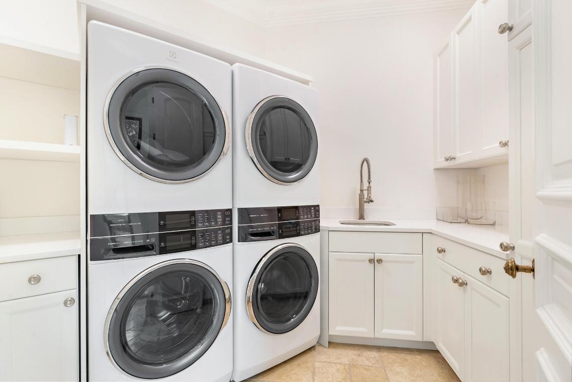 1520 Paslay Manalapan, FL 33462