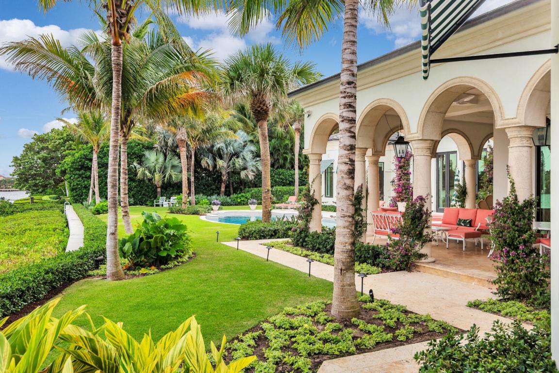 1520 Paslay Manalapan, FL 33462