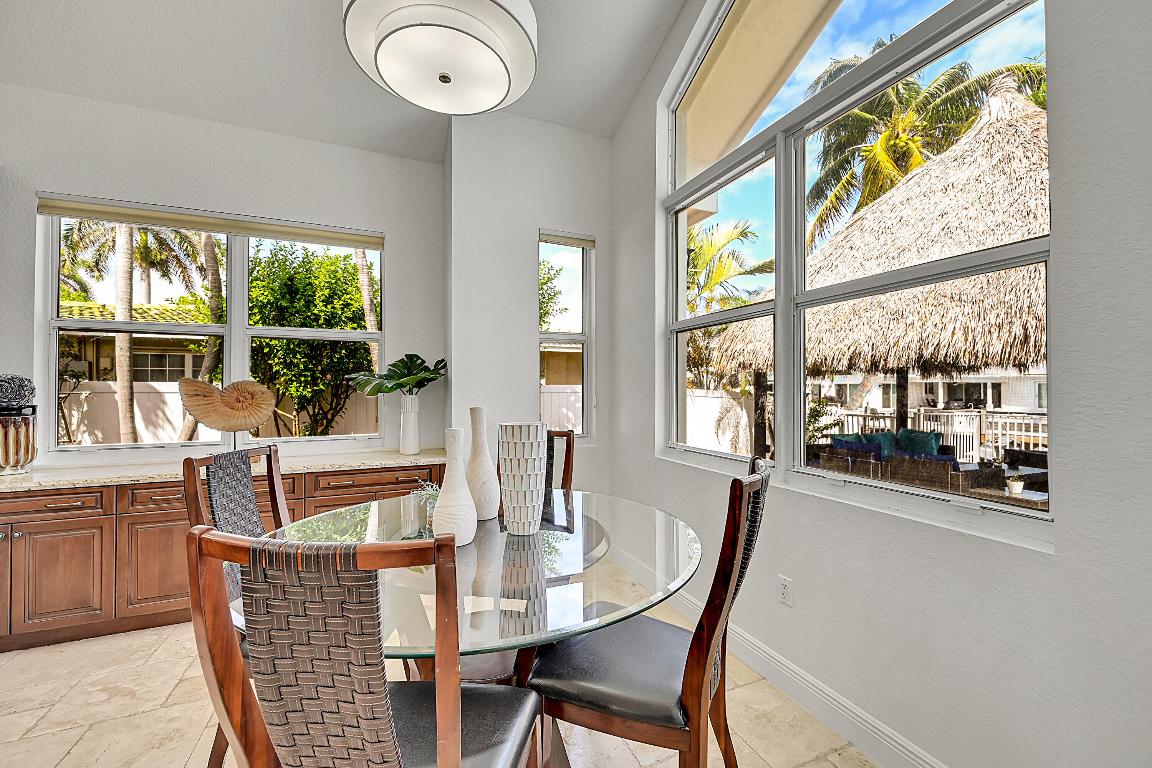 785 NE 71st Boca Raton, FL 33487