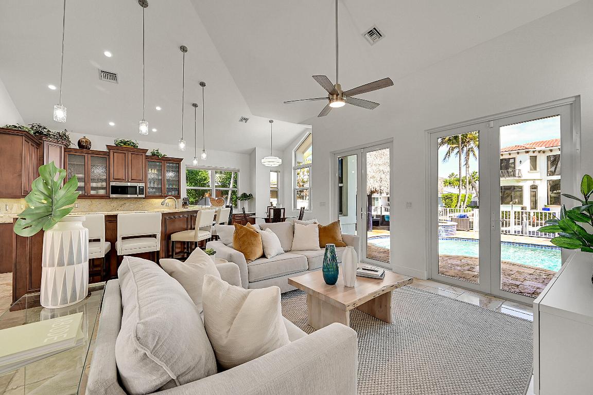 785 NE 71st Boca Raton, FL 33487