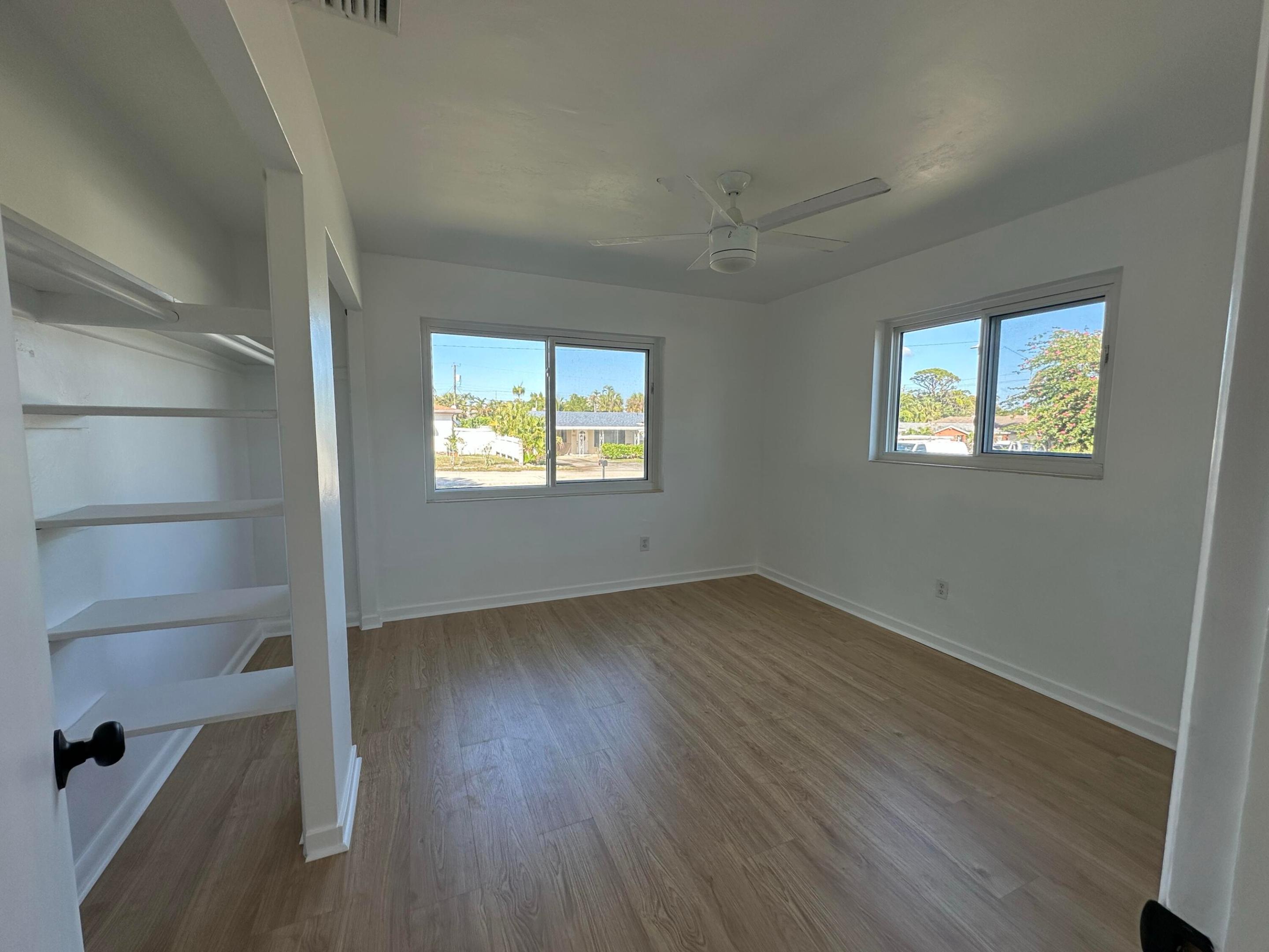 2017 Collier Lake Worth, FL 33461