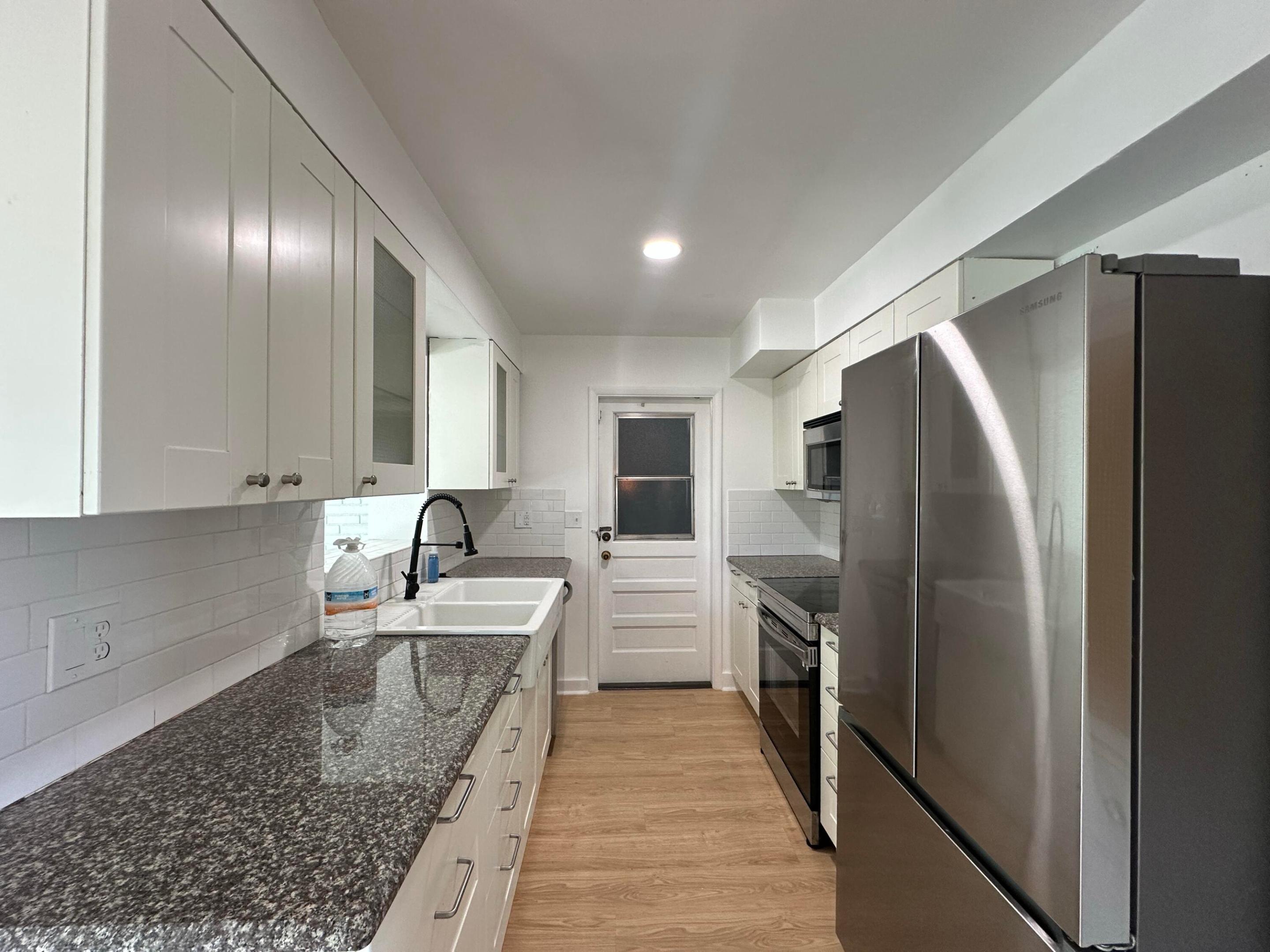 2017 Collier Lake Worth, FL 33461