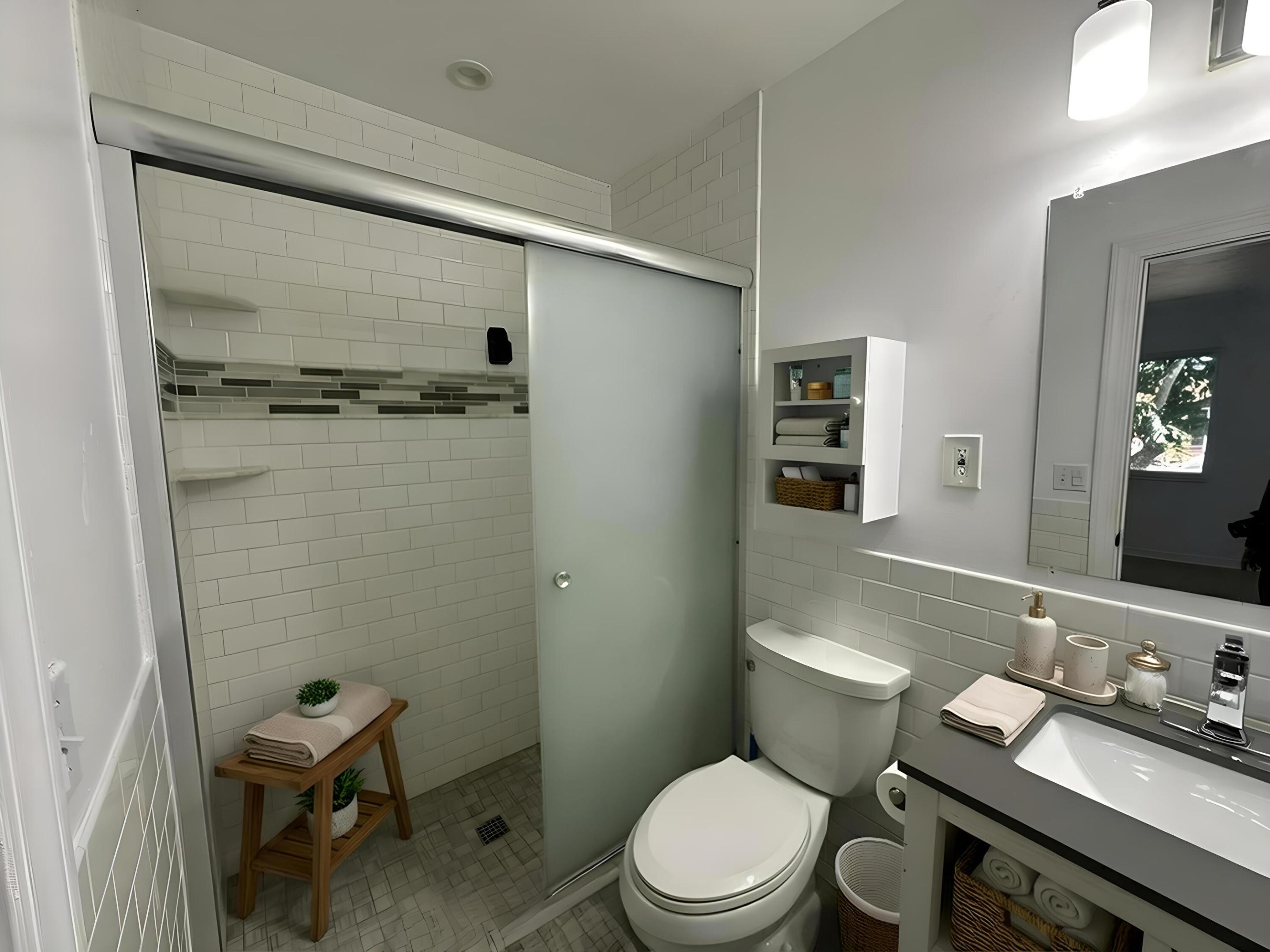 2017 Collier Lake Worth, FL 33461