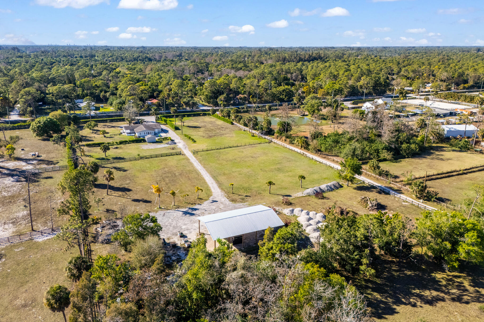 1216 C Loxahatchee Groves, FL 33470