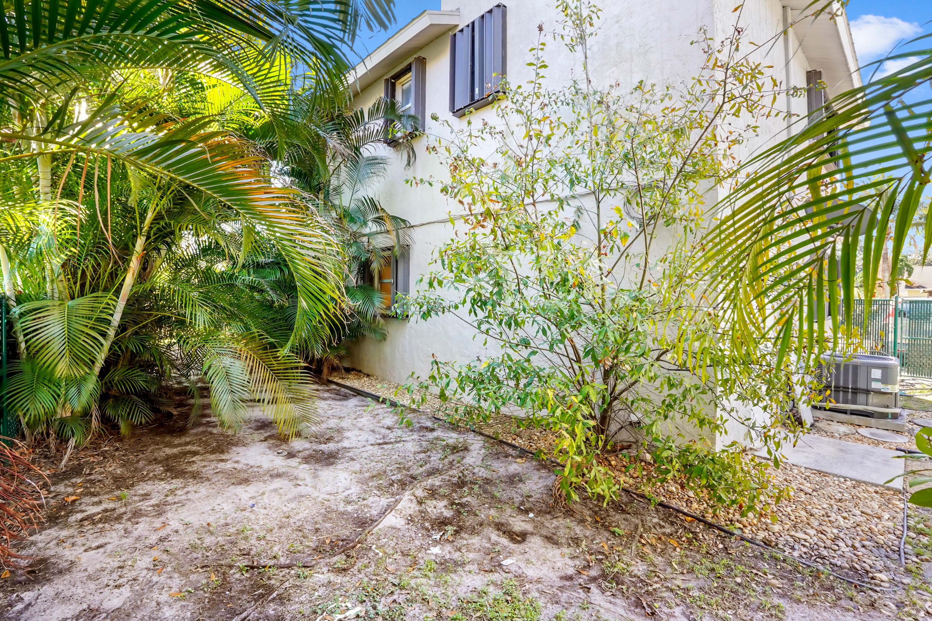 17376 Sentimental Journey Jupiter, FL 33458