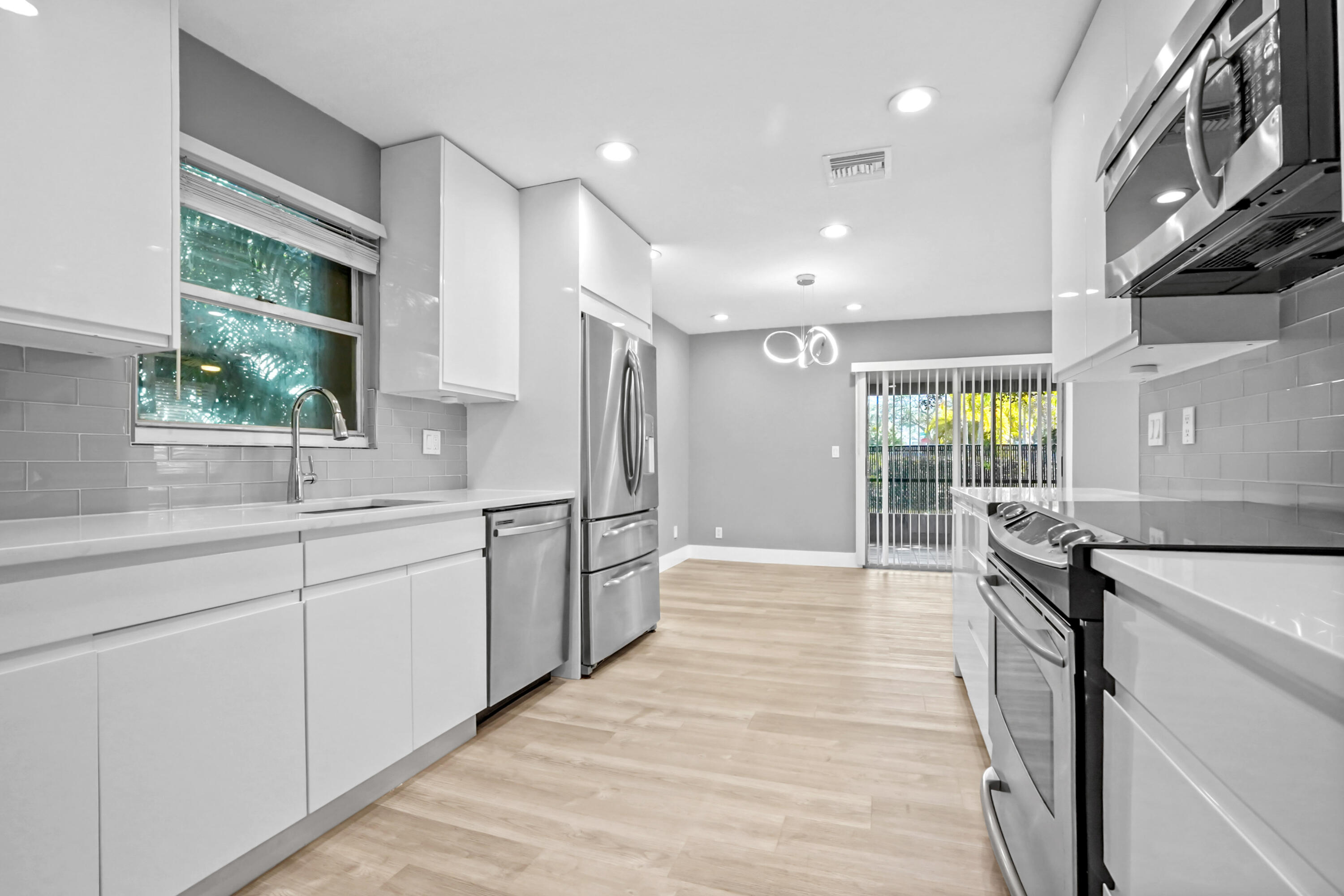 17376 Sentimental Journey Jupiter, FL 33458