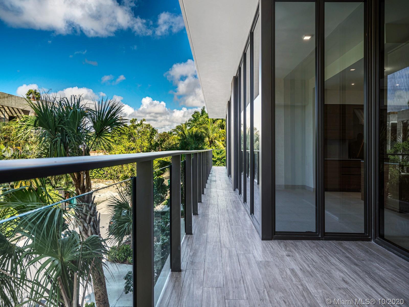 3581 E Glencoe #209 Coconut Grove, FL 33133