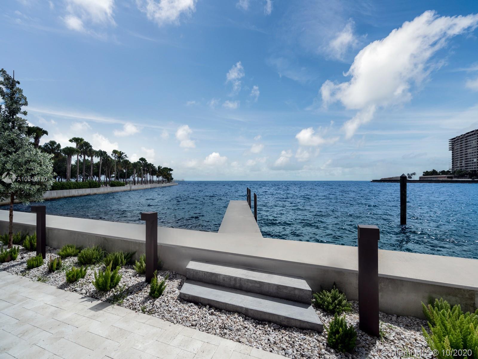 3581 E Glencoe #209 Coconut Grove, FL 33133