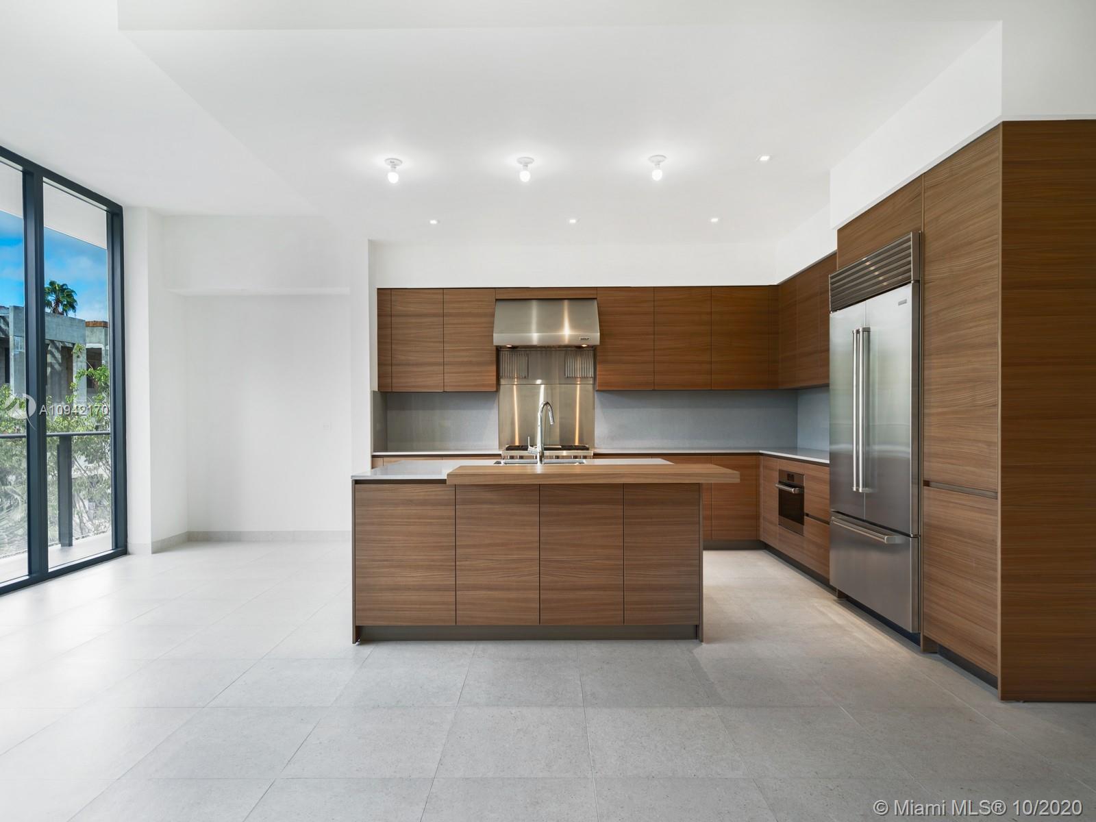 3581 E Glencoe #209 Coconut Grove, FL 33133